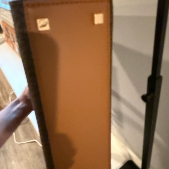 Scarlett Logo Medium East West Satchel Bag NWT - Picture 8 of 8